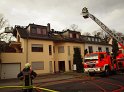 Dachstuhlbrand Koeln Bocklemuend Untere Dorfstr P095